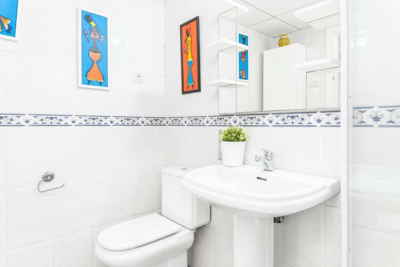 Lovely Suite With River Views And Parking Màlaga Exteriér fotografie