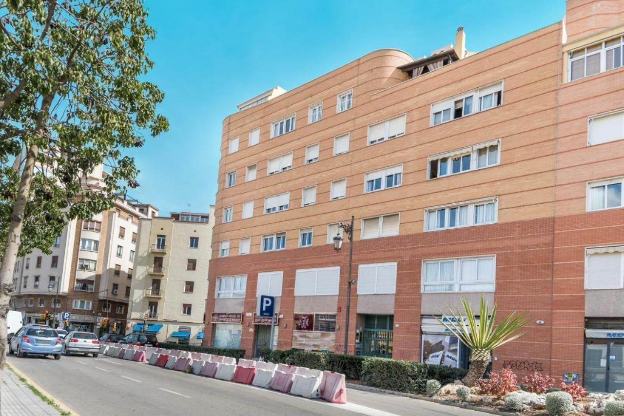 Lovely Suite With River Views And Parking Màlaga Exteriér fotografie